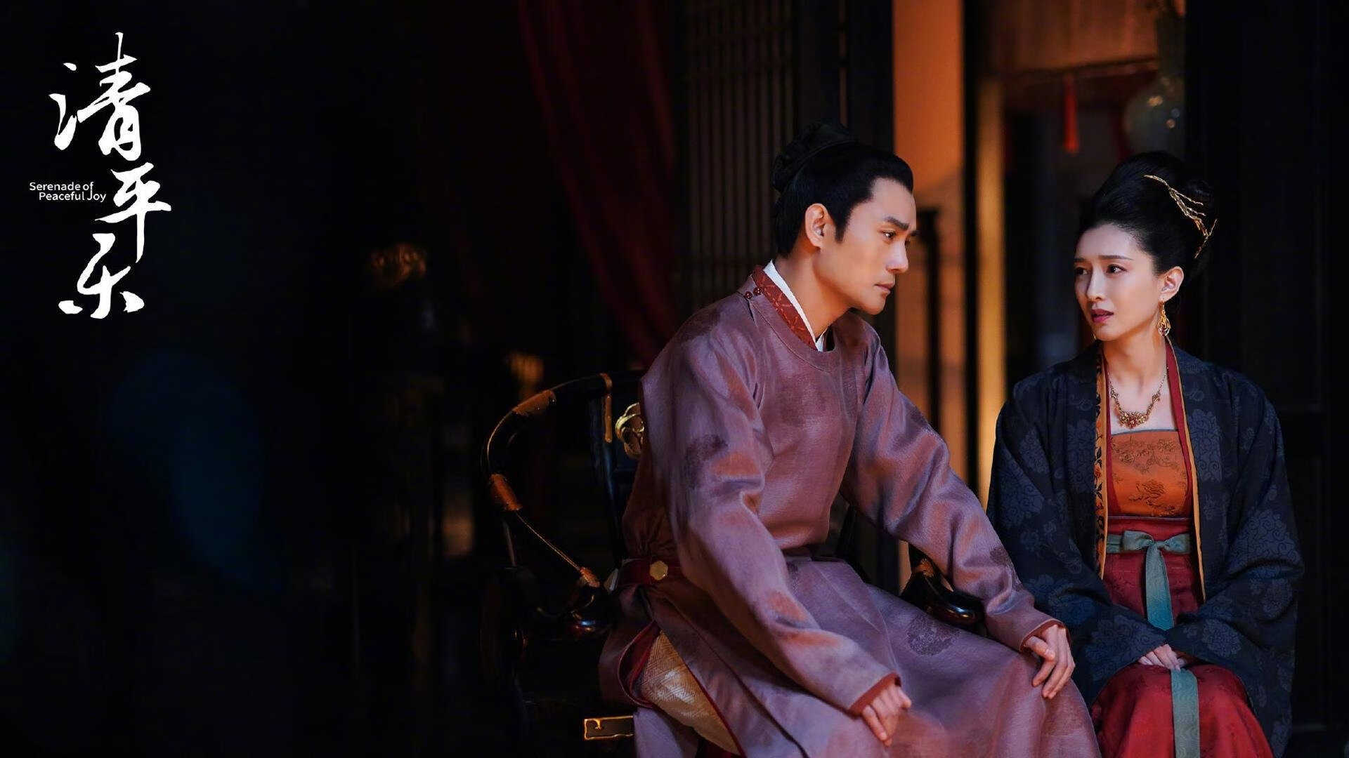 开云体育中国-F1新赛季揭幕战巴林巅峰对决，红牛国王勒克莱尔如何用战术铁笼封锁维斯塔潘？