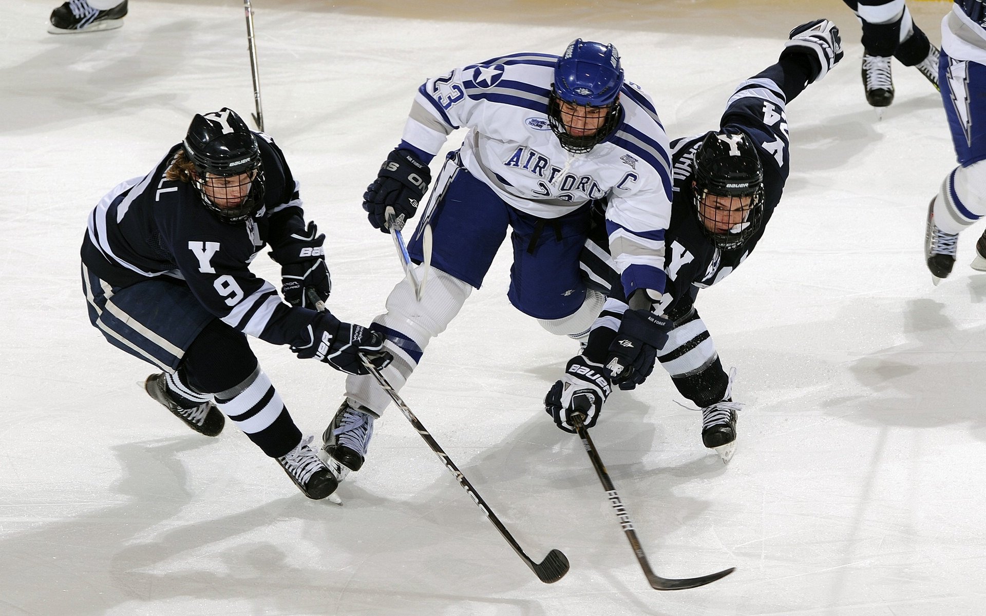 欧文单骑难救主!北京队上演以下克上神话,压哨绝杀独行侠惊爆篮坛